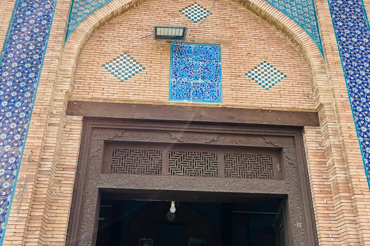 Multan Heritage & Sufi Shrines 2-Day Tour image 3
