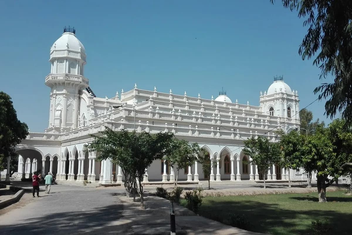 Bahawalpur Heritage & Desert Safari Adventure image 3