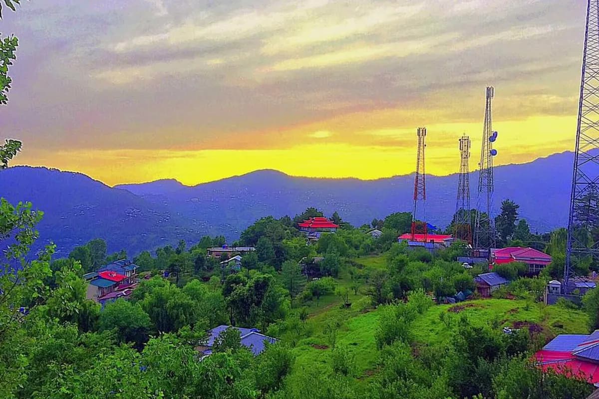 Bhurban Pine Forest & Scenic Retreat image 2