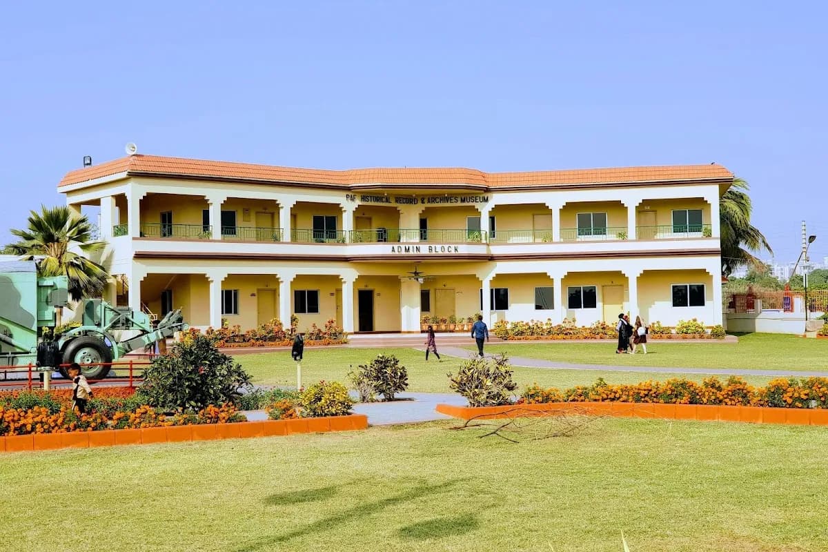 Karachi Heritage & Coastal Breeze Tour image 1