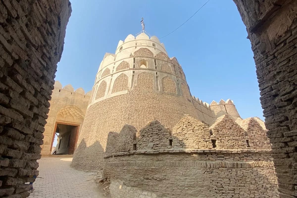 Hyderabad Cultural & Heritage Gateway 2-Day Tour image 3