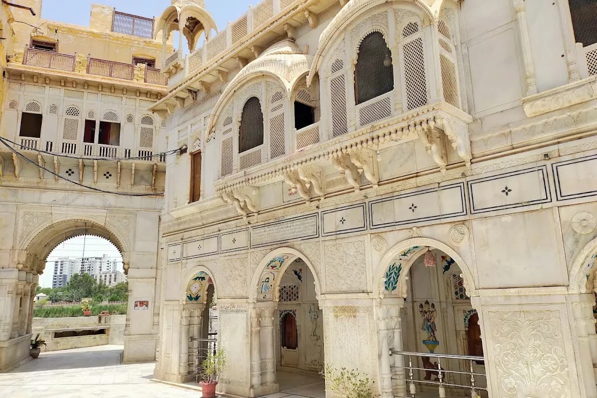 Sukkur Heritage and River Safari Experience image 2