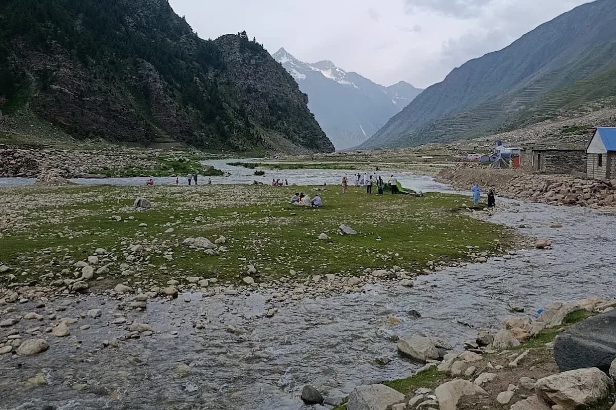 Naran & Lake Saif-ul-Malook Scenic Escape image 1
