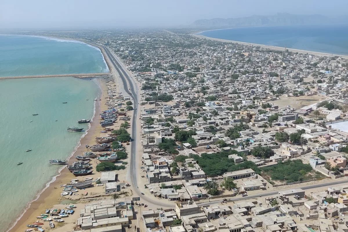 Gwadar Coastal & Desert 3-Day Adventure image 3