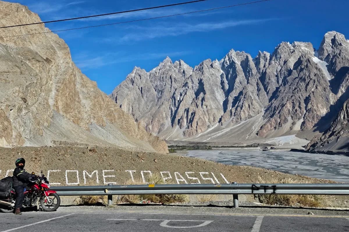 Hunza Valley Autumn Adventure image 1