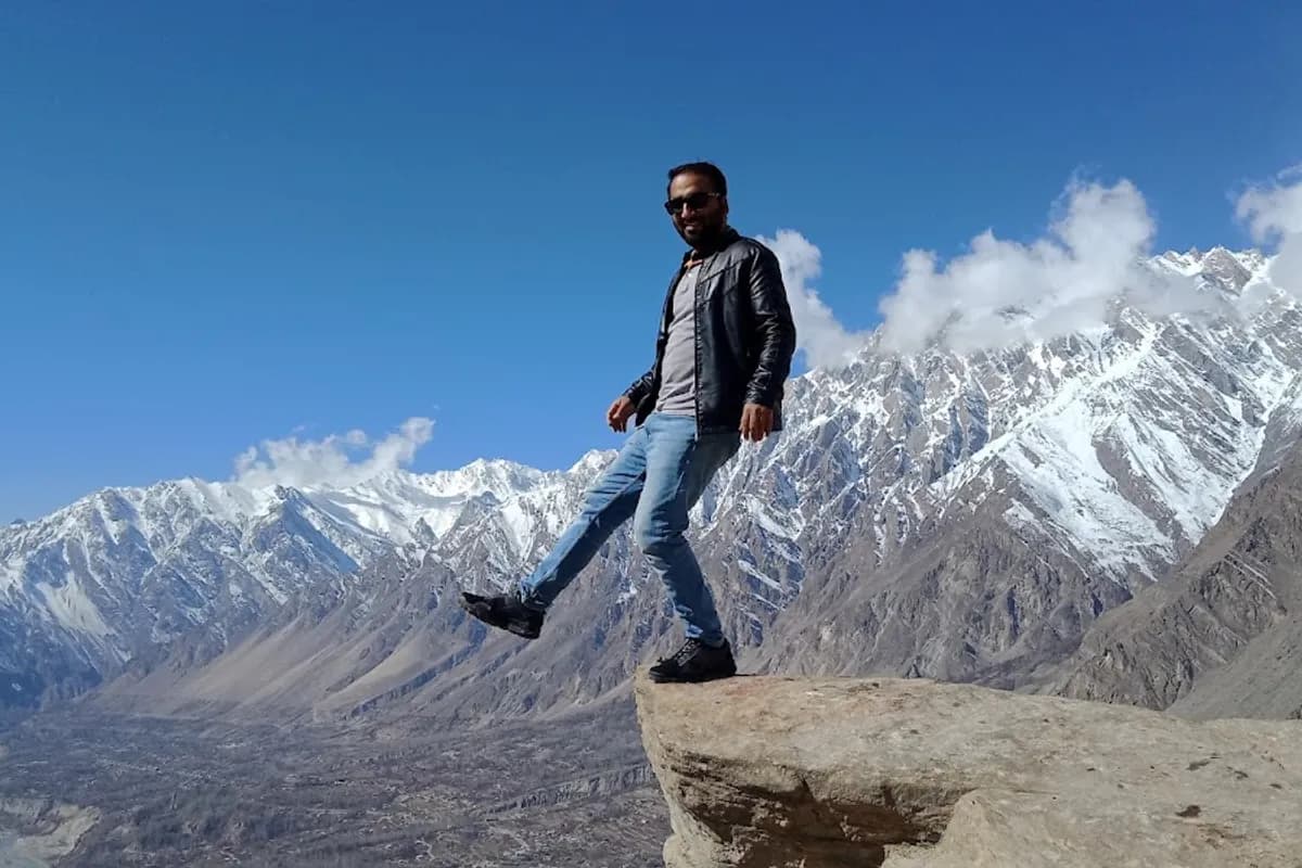Hunza Valley Autumn Adventure image 2