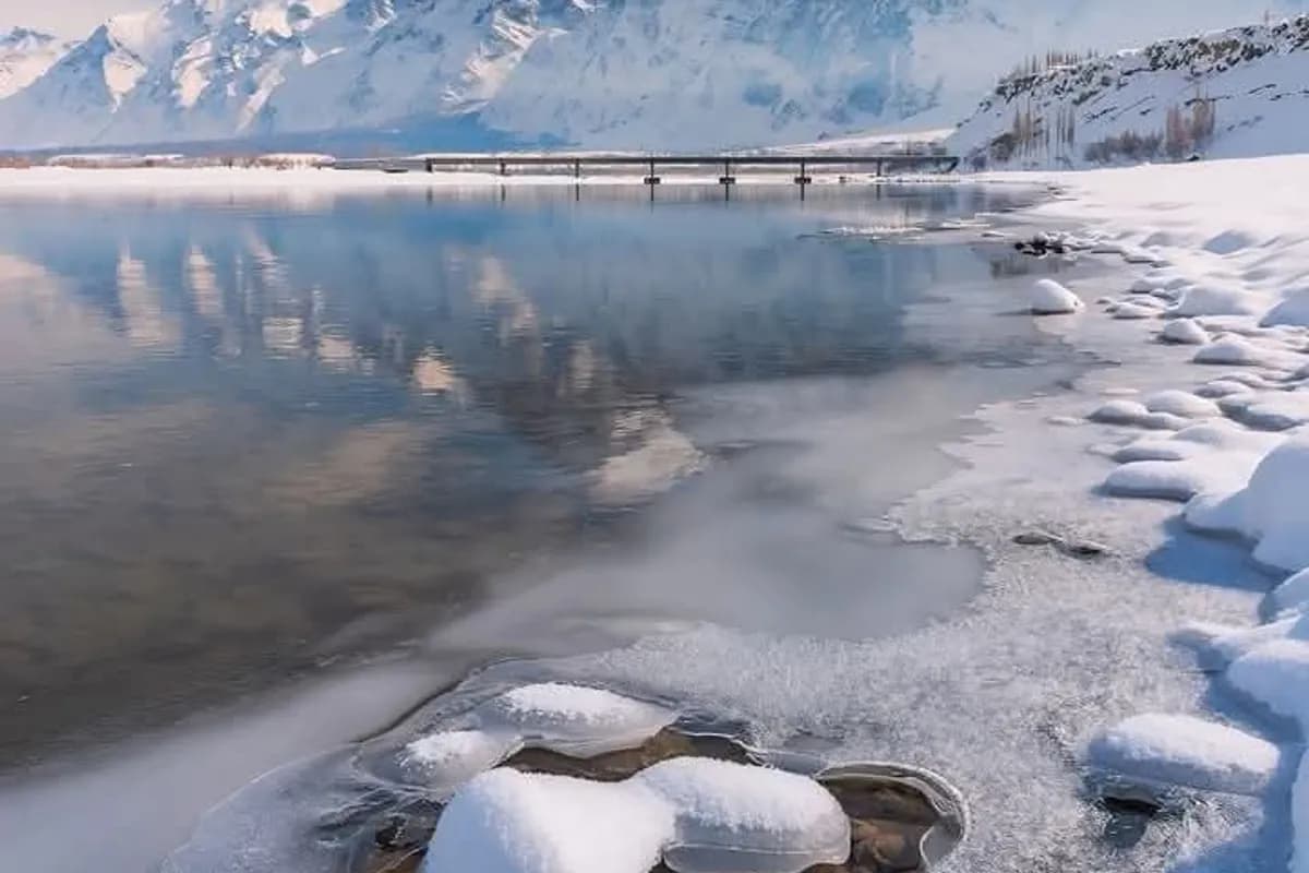 Skardu Majestic Peaks & Lakes 4-Day Expedition image 3