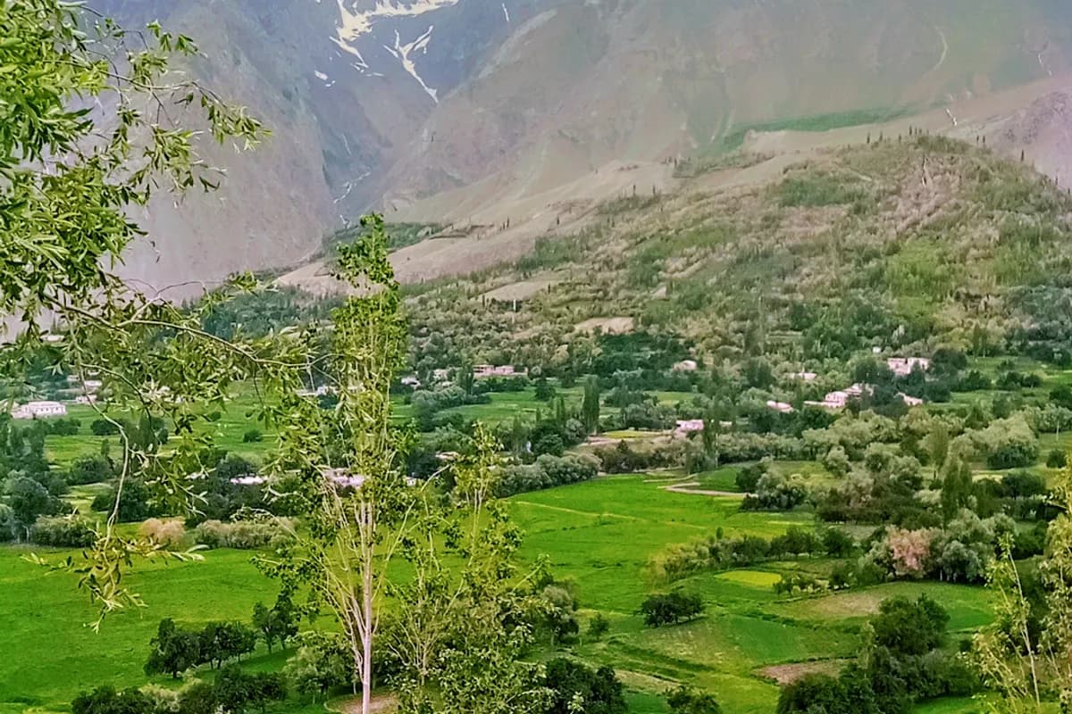 Skardu Majestic Peaks & Lakes 4-Day Expedition image 3