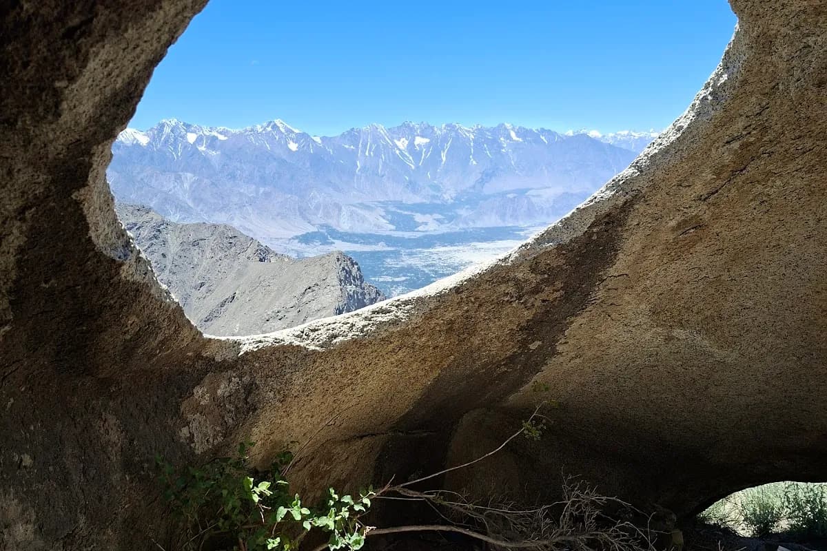 Skardu Paradise: 3-Day Lakes & Valleys Expedition image 1