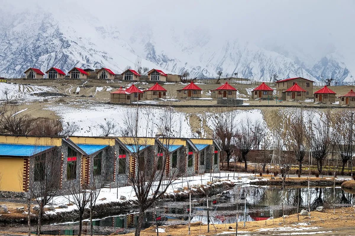 Skardu Majestic Peaks & Lakes 4-Day Adventure image 2