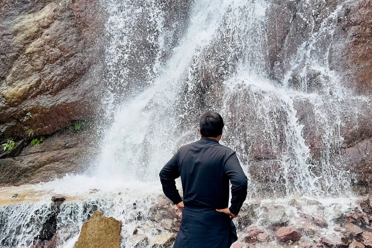 Neelum Valley 4-Day Scenic Journey image 1