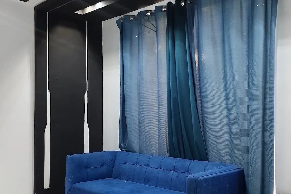 Hotel Grace Gujrat image 1