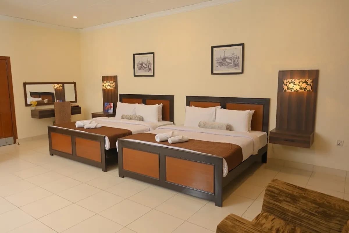 Hotel Grace Gujrat image 2