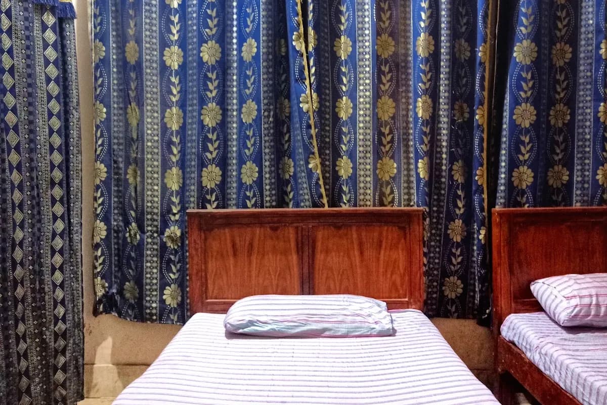 Indus Hotel Larkana image 3