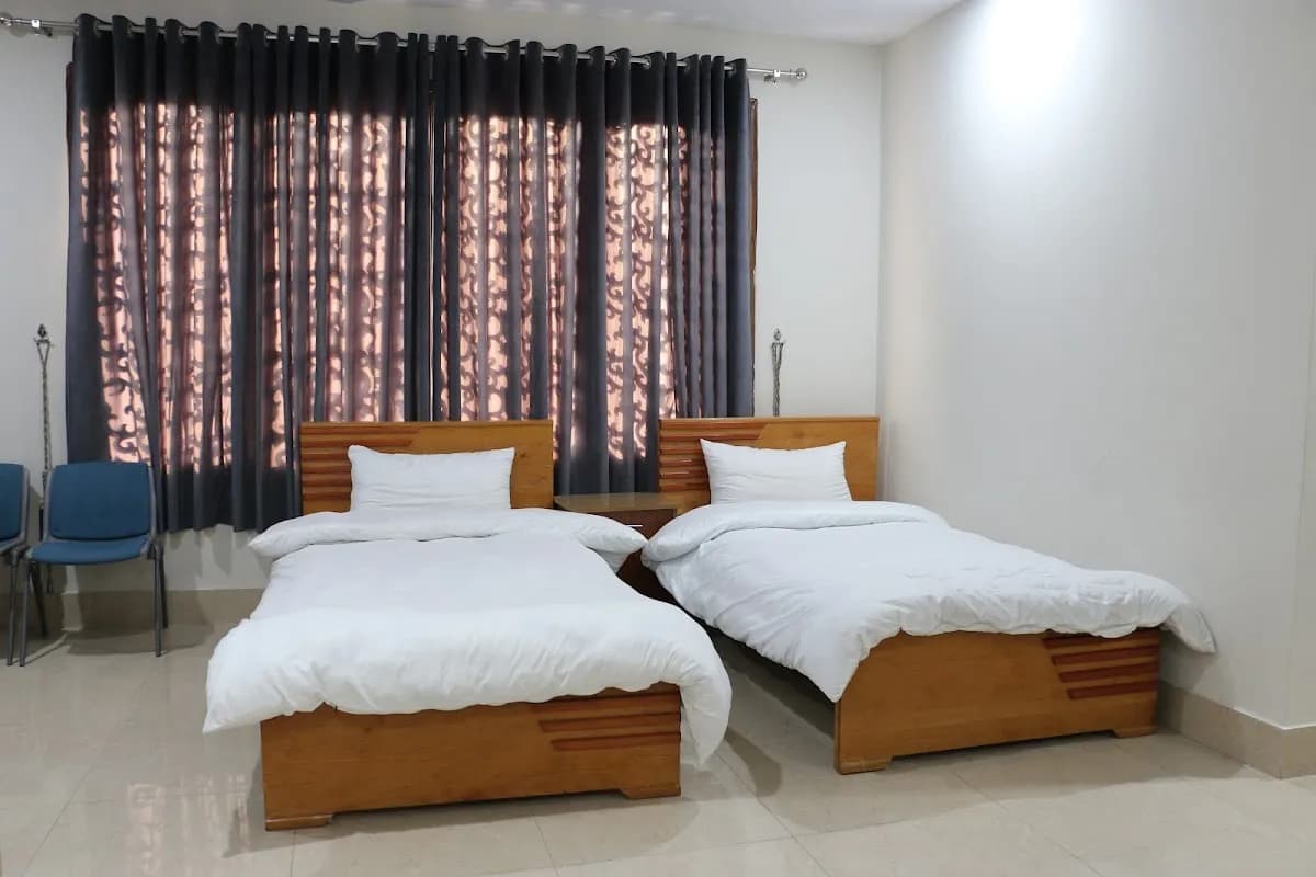 Serena Swat Hotel image 1