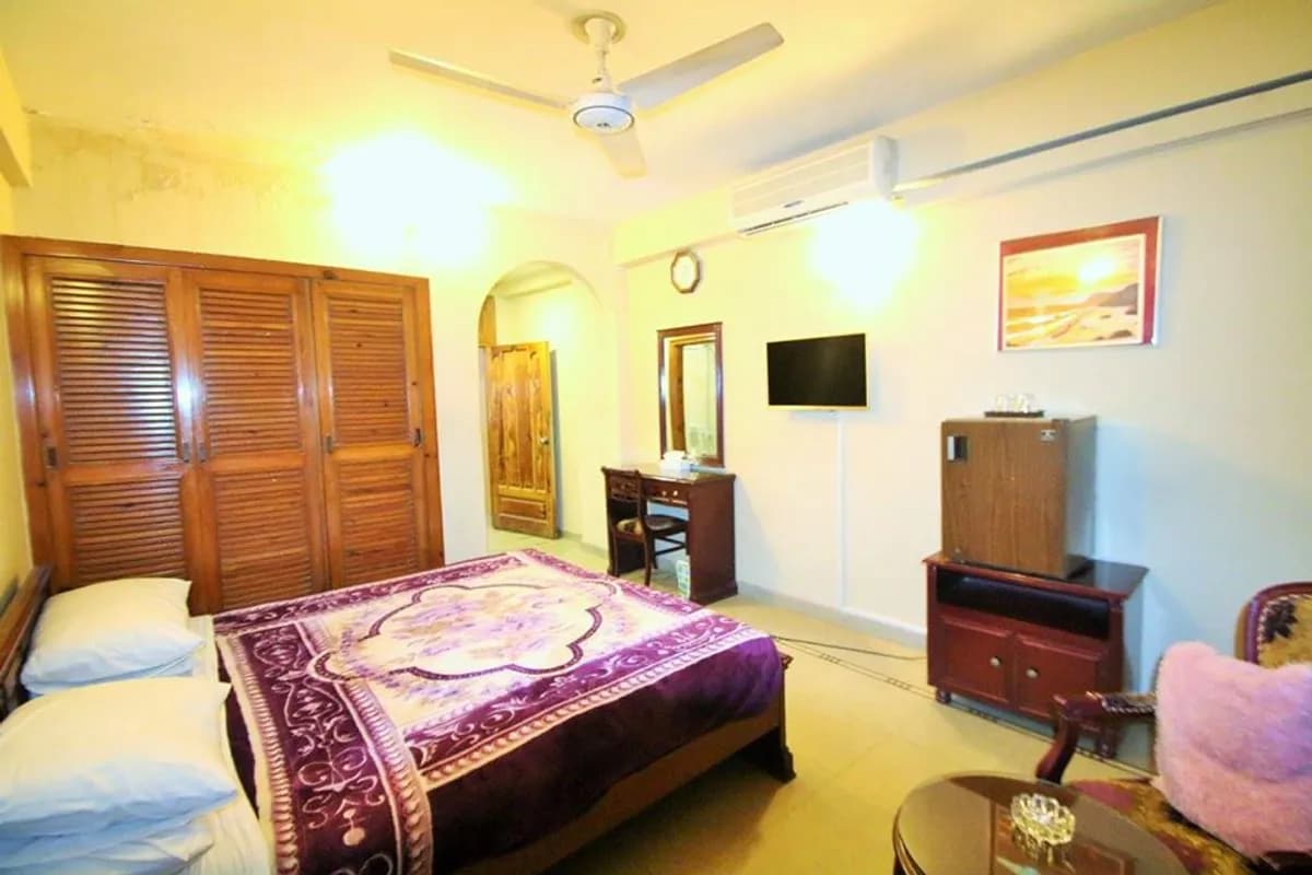 Serena Swat Hotel image 2