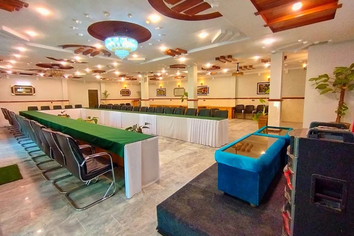 Serena Swat Hotel image 3