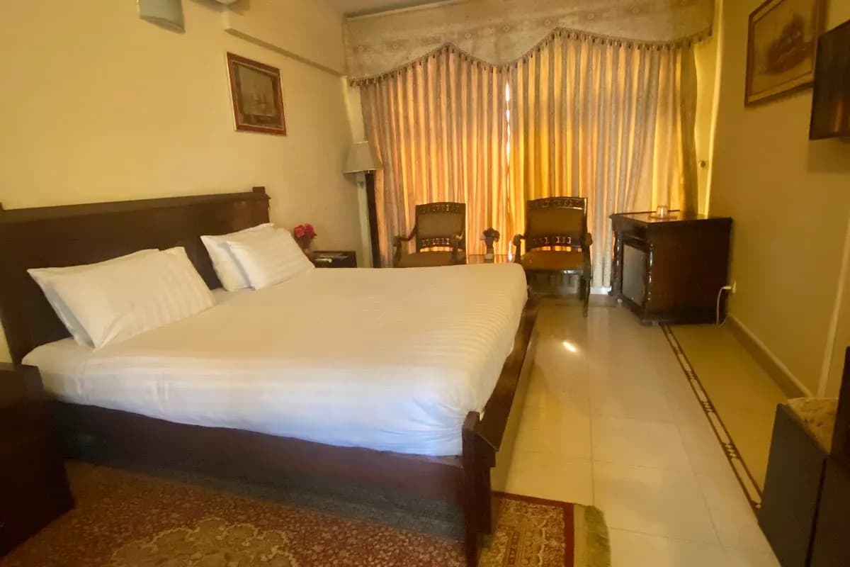 Serena Swat Hotel image 3