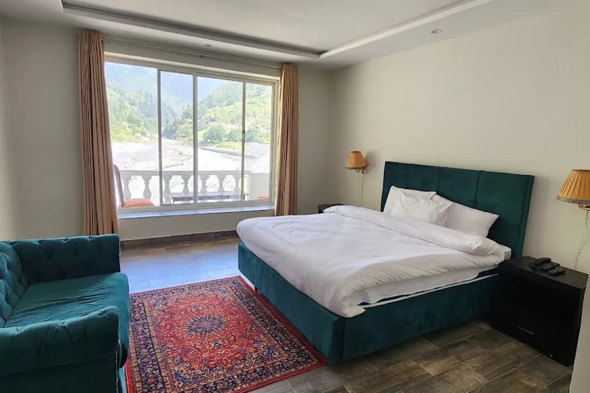 Pine Park Hotel Kaghan image 3