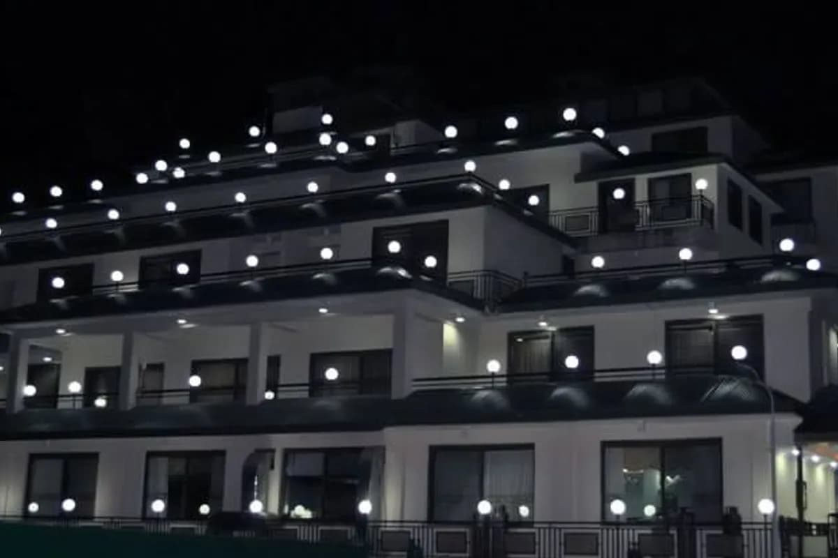 Pearl Continental Hotel Rawalakot image 2