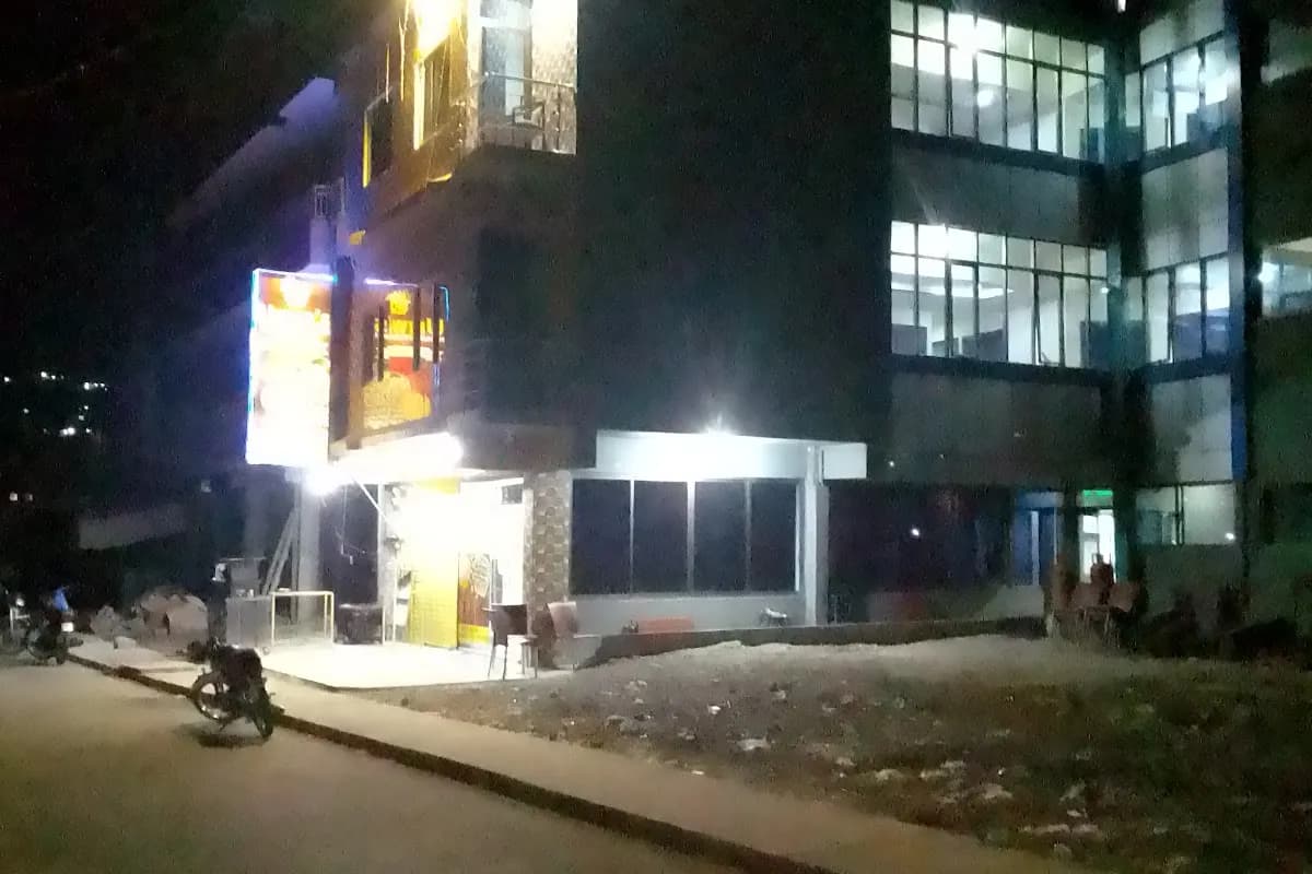 Pearl Continental Hotel Bagh image 2