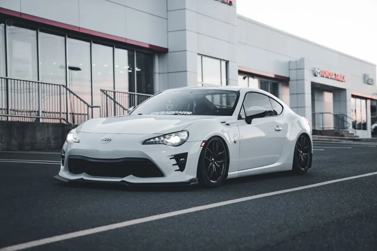 Toyota Corolla Grande 2022 - Automatic image 3
