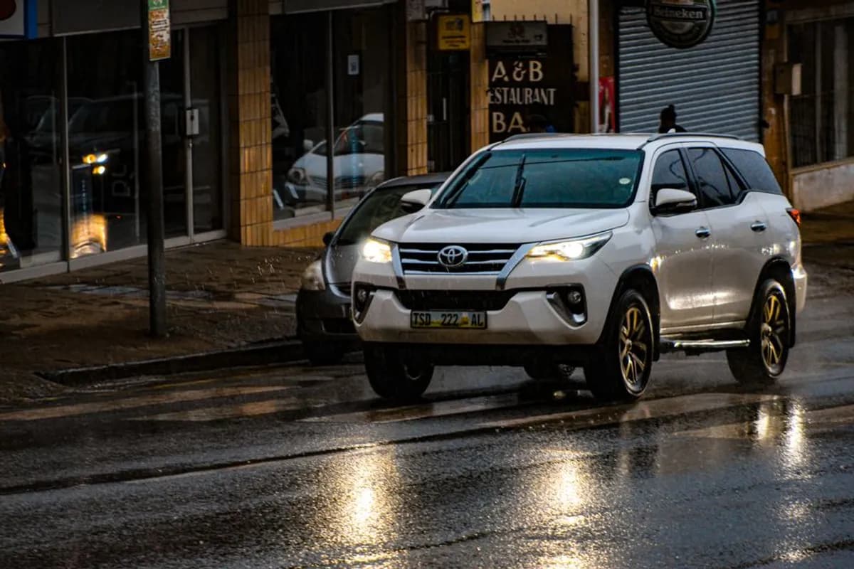 Toyota Fortuner 2022 - Automatic image 1